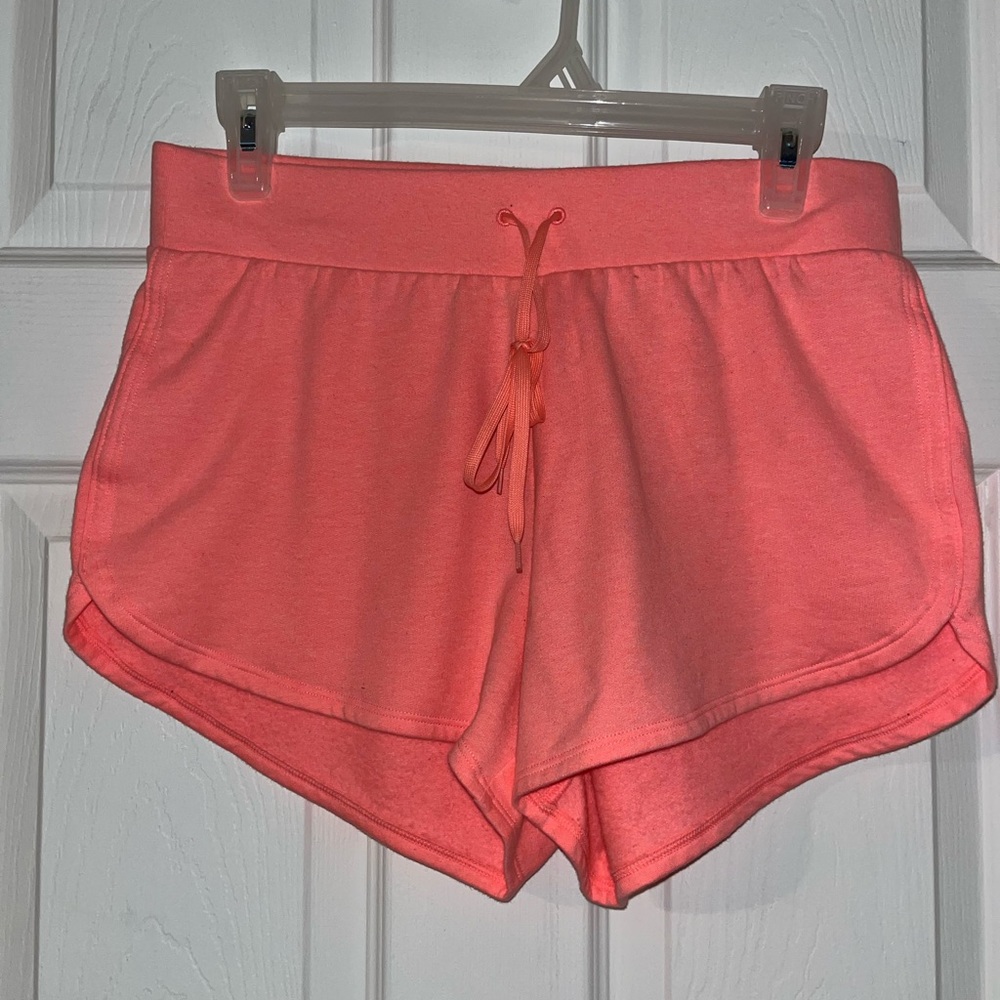 Women’s active shorts NWOT